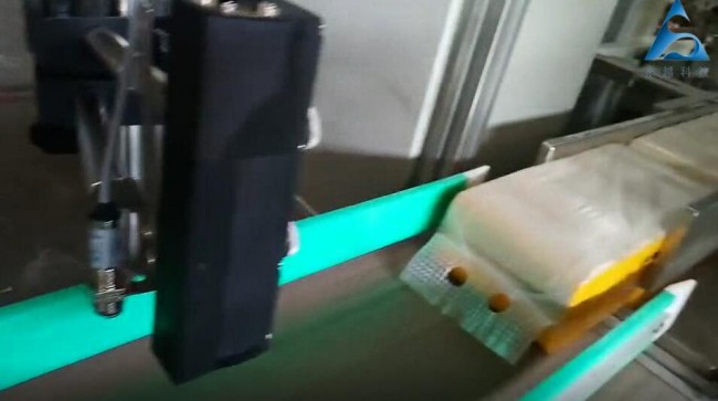 9018小字符噴碼機紙巾噴碼案例